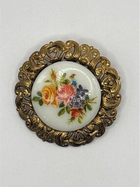 Vintage W Germany Floral Brooch Gold Tone Filigree Rose Cabochon 1.75”